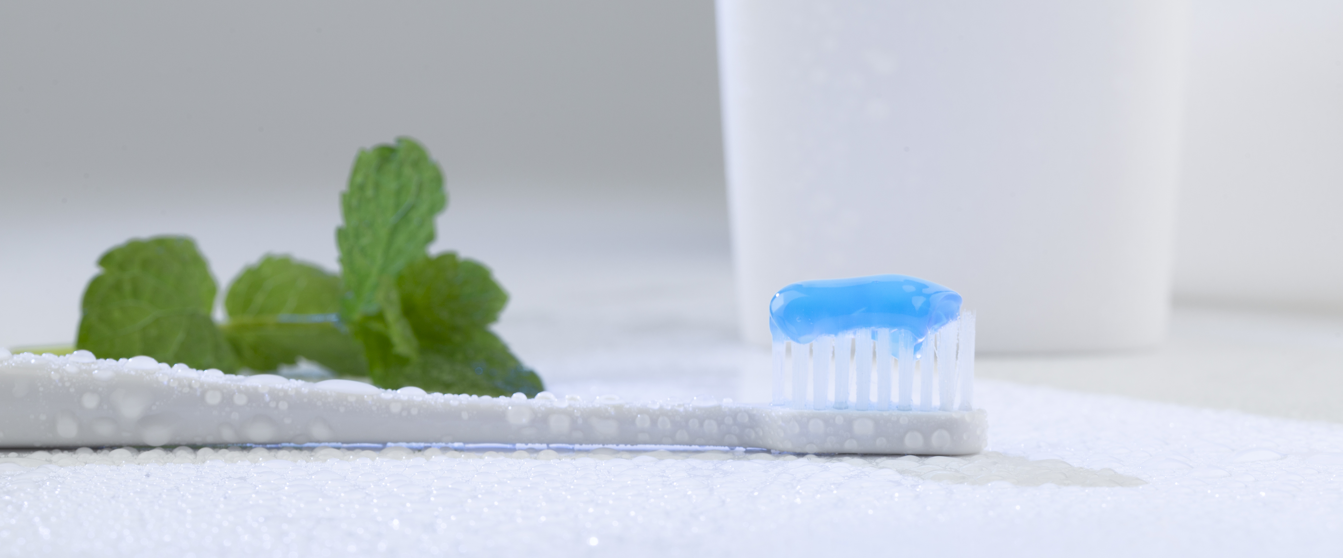 牙膏蘸水后刷牙效果减弱